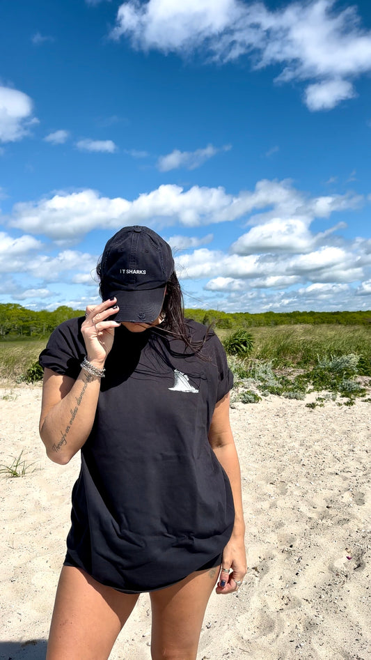 Dorsal Diva Tee Blackout Edition